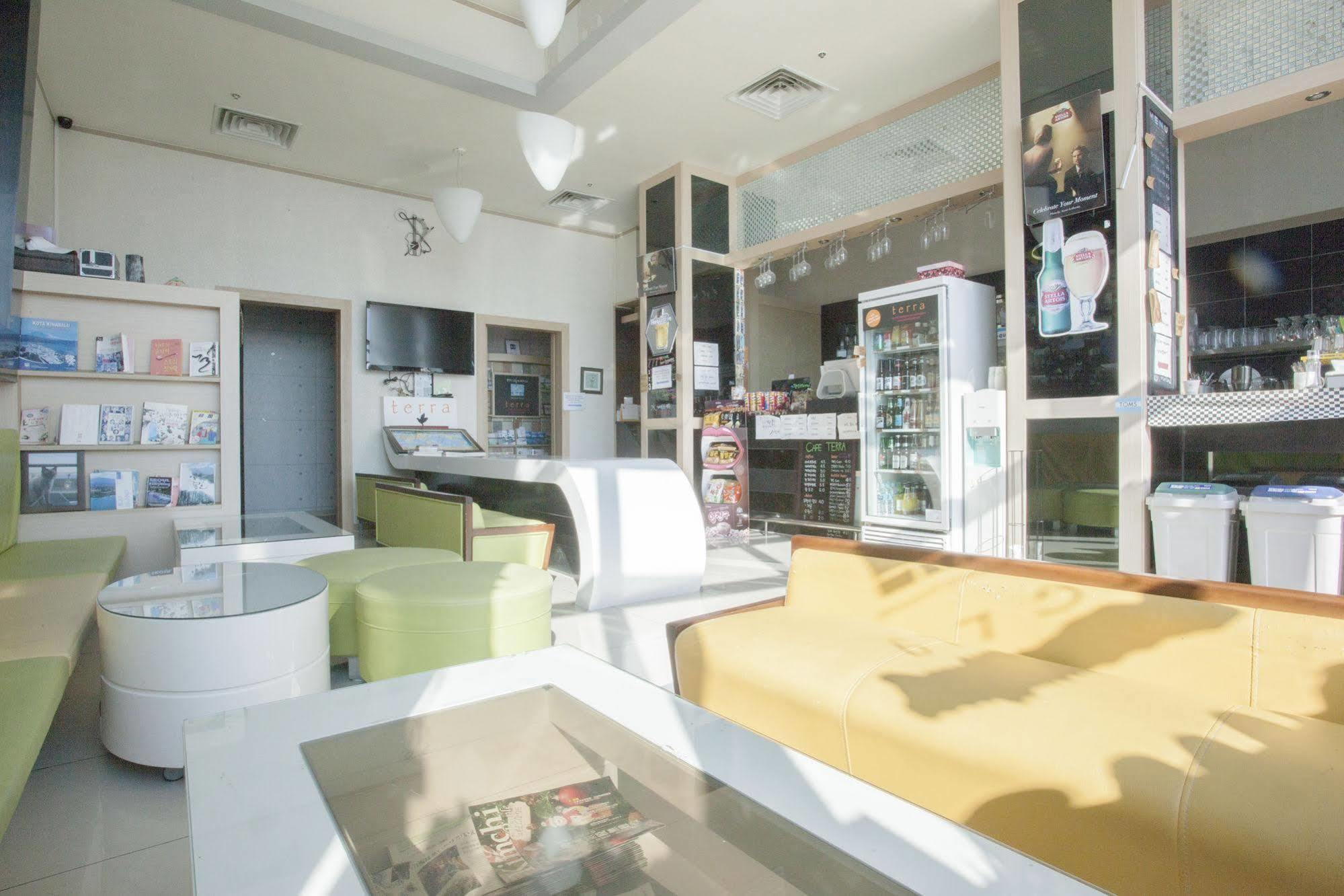 Terra Guesthouse Пусан Экстерьер фото