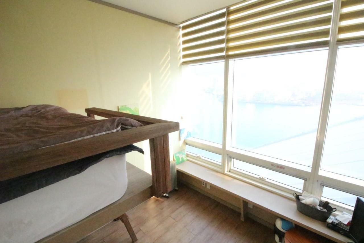 Terra Guesthouse Пусан Экстерьер фото