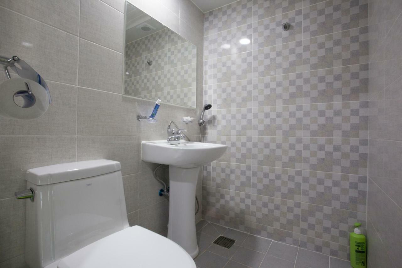 Terra Guesthouse Пусан Экстерьер фото